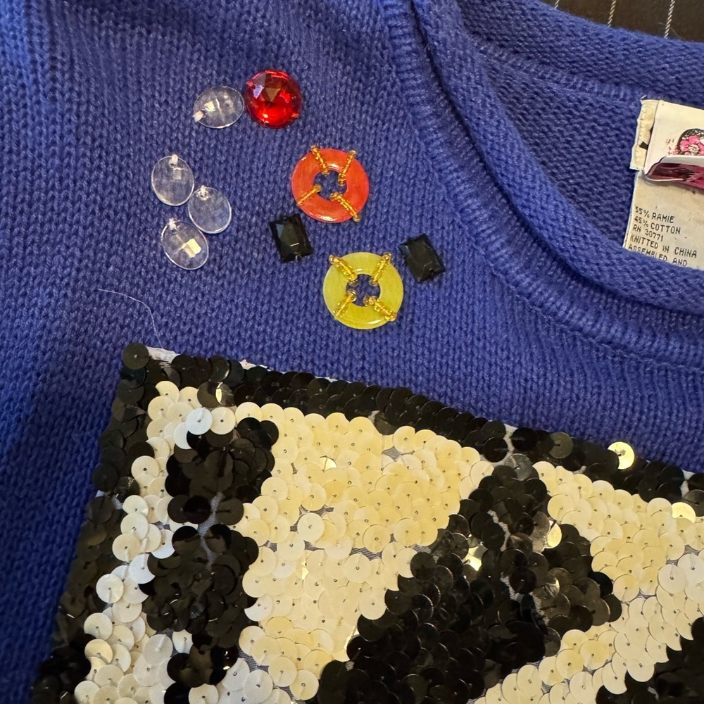 Colorful Graphic Sequin Sweater - Picture 2 of 9